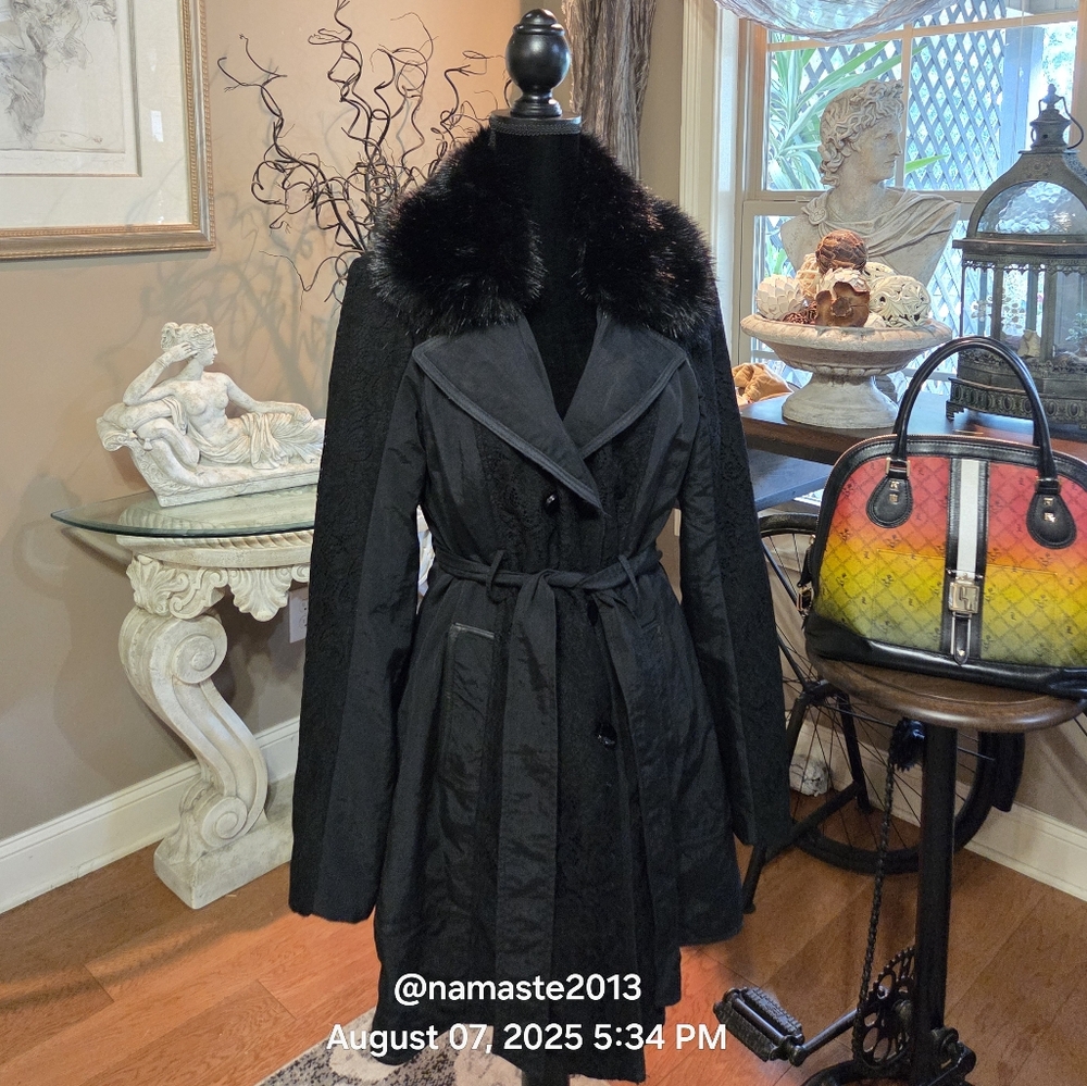Bebe Lace Trench Coat Faux Fur Designer Celeb Style Luxury #85